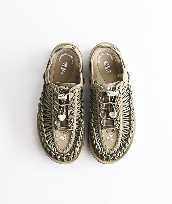 KEEN (キーン) UNEEK ユニーク サンダル TIMBERWOLF/PLAZA TAUPE【MENS】