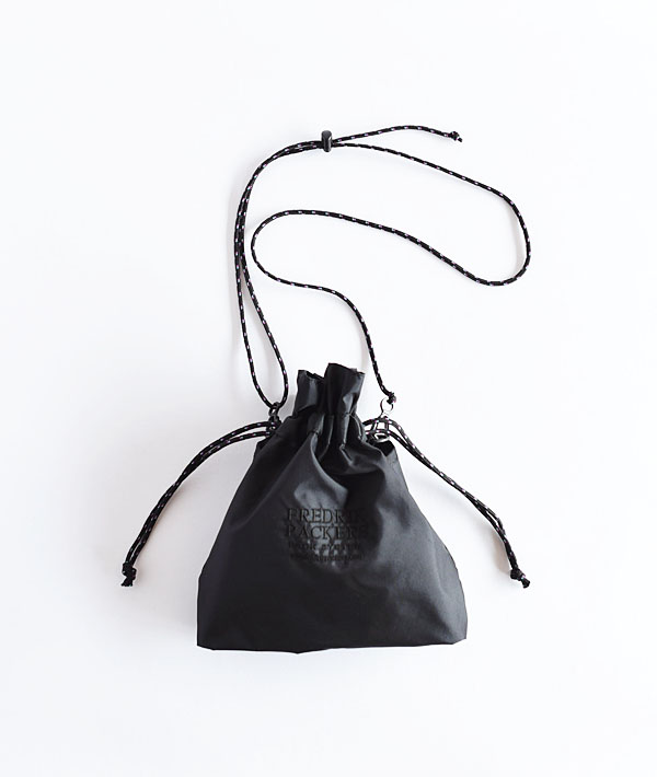 FREDRIK PACKERS (フレドリックパッカーズ) ALLBLK 210D PINION POUCH【MENS&WOMENS】