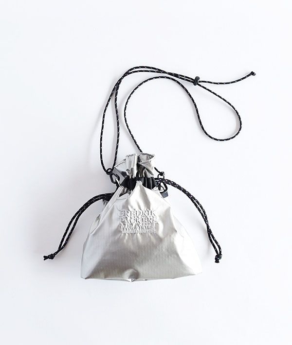 FREDRIK PACKERS (フレドリックパッカーズ) 70D SILVER RIPSTOP PINION POUCH【MENS&WOMENS】